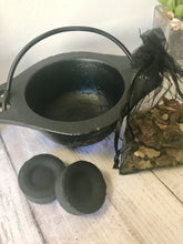 Load image into Gallery viewer, Cauldron with Frankincense &amp; Myrrh - Starter Kit - Resin, Charcoal &amp; Cauldron